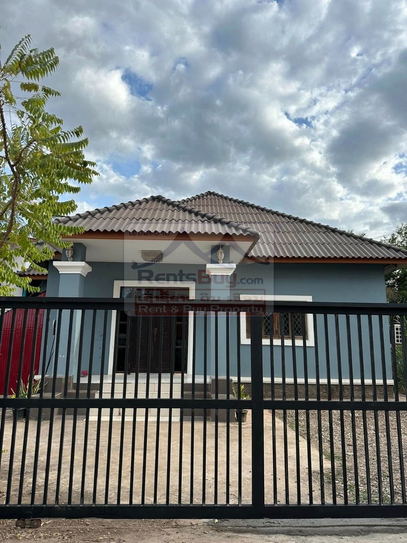 7085-Comfortable 3-Bedroom Rental Villa Near Chinese Market & Sangjiang Market, Nongbouak, Vientiane Capital