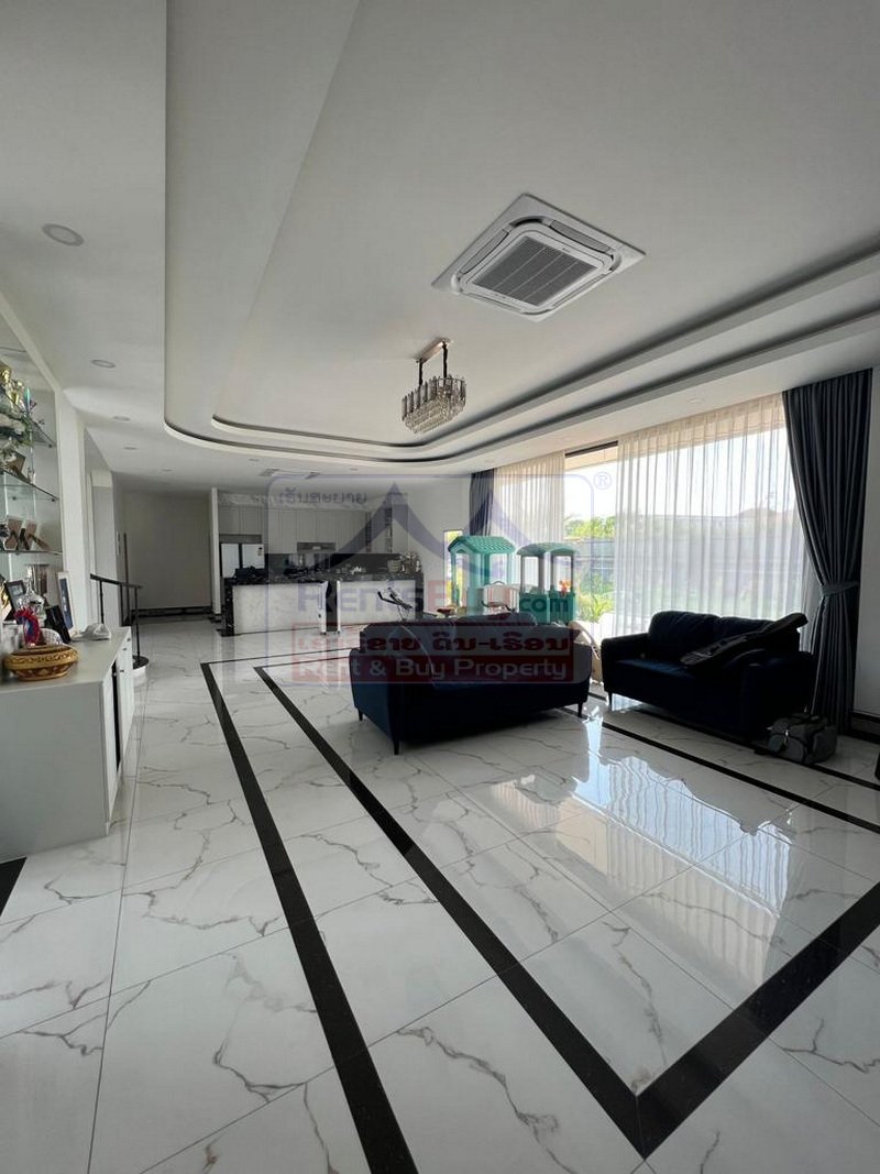 7084-Modern Luxury House for Rent in Vientiane Capital – Spacious 5-Bedroom Main Residence with Separate Guest House, 7 Bathrooms, and Premium Family Living Space
