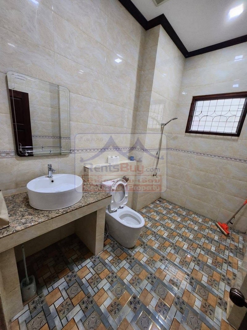 houseforrent04 7090-Spacious 5-Bedroom Executive Villa for Rent near Lakeview Golf Club