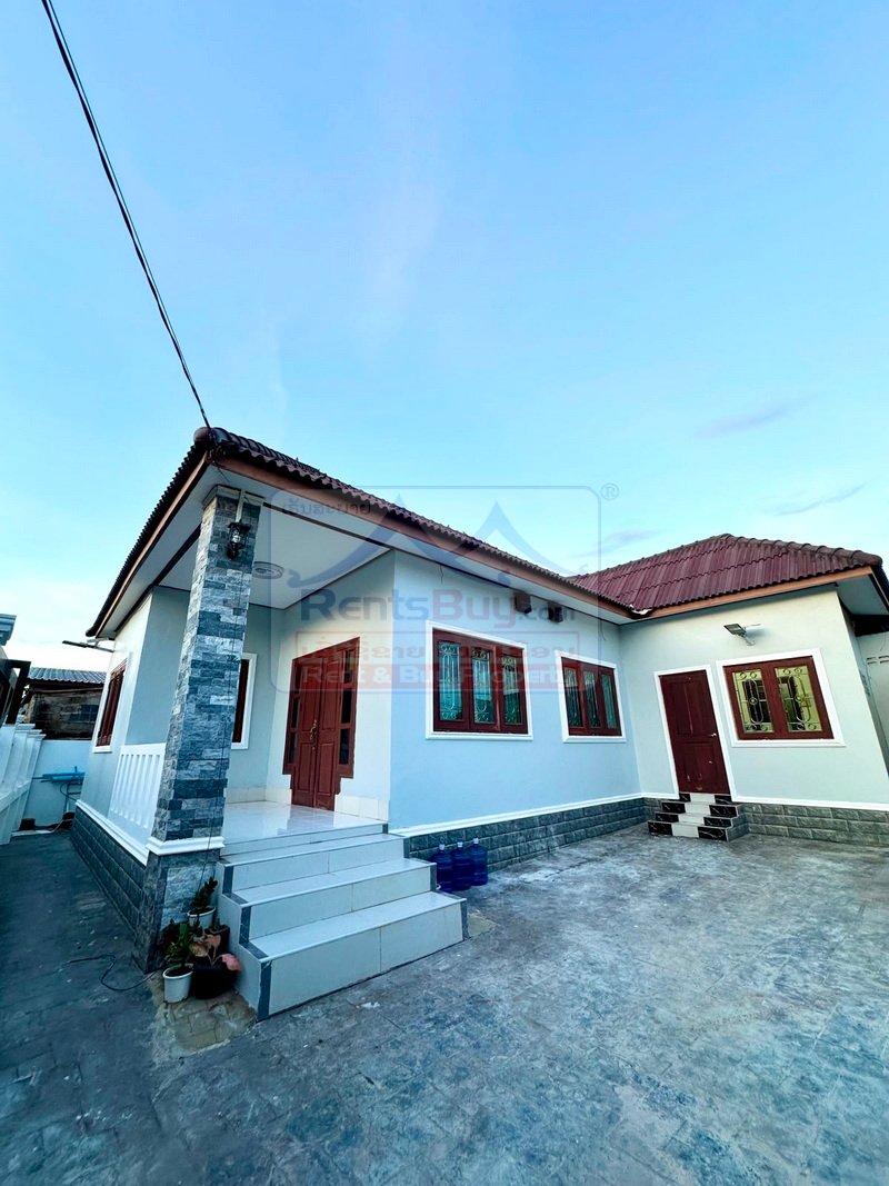 houseforrent04 7111-Brand-New 3-Bedroom Fully Furnished Villa for Rent Near That Luang Lake, Vientiane