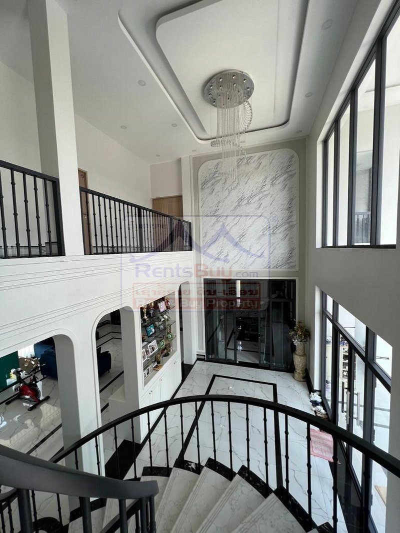 7084-Modern Luxury House for Rent in Vientiane Capital – Spacious 5-Bedroom Main Residence with Separate Guest House, 7 Bathrooms, and Premium Family Living Space