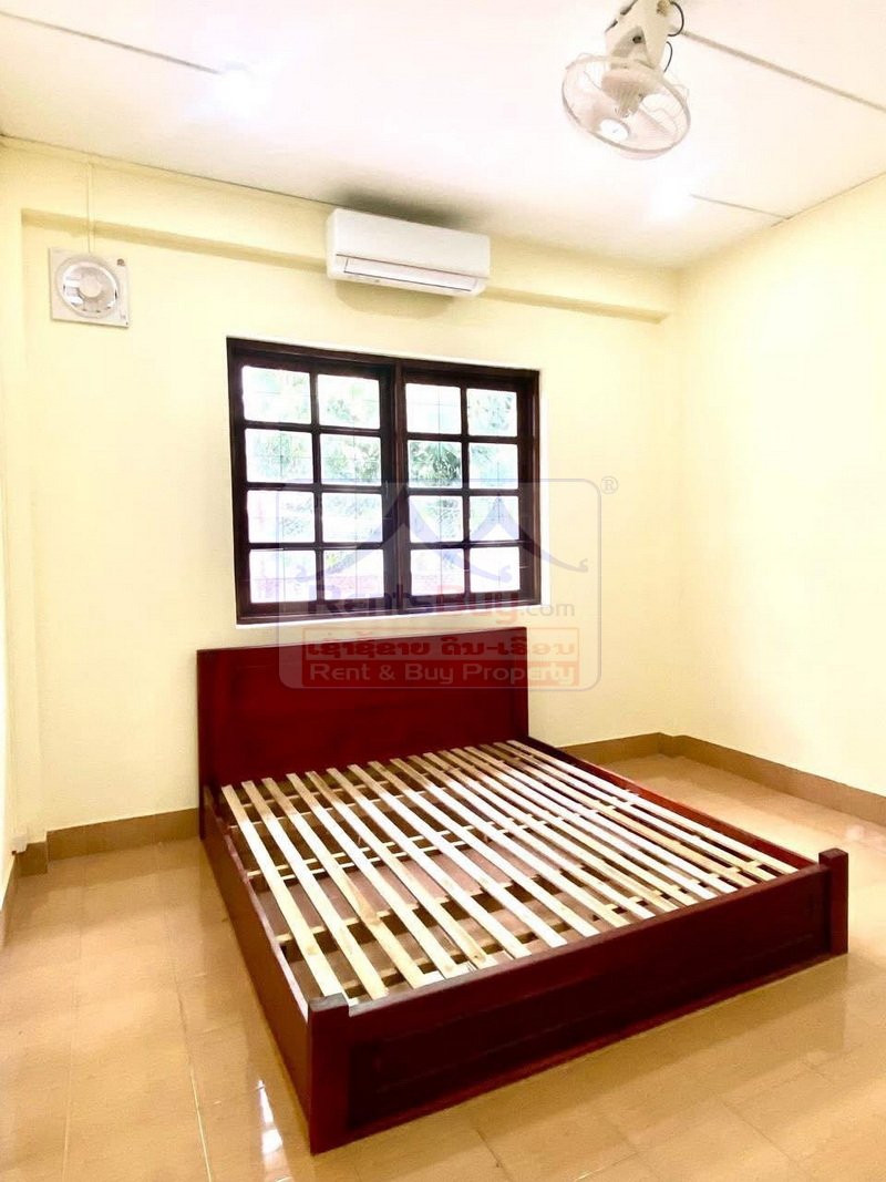 houseforrent05 7103-6-Bedroom House for Rent Near ITECC Mall, Vientiane Capital – Spacious Main-Road Property with 2 Living Rooms, 2 Kitchens, Large Parking Area