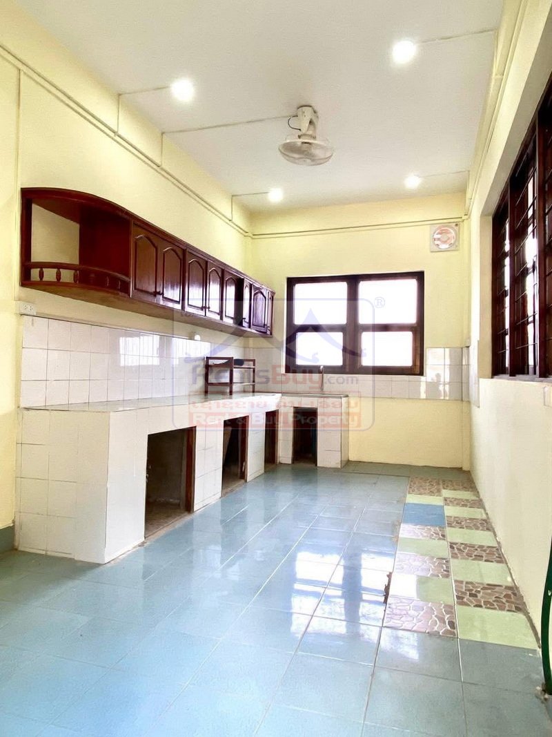 houseforrent06 7103-6-Bedroom House for Rent Near ITECC Mall, Vientiane Capital – Spacious Main-Road Property with 2 Living Rooms, 2 Kitchens, Large Parking Area