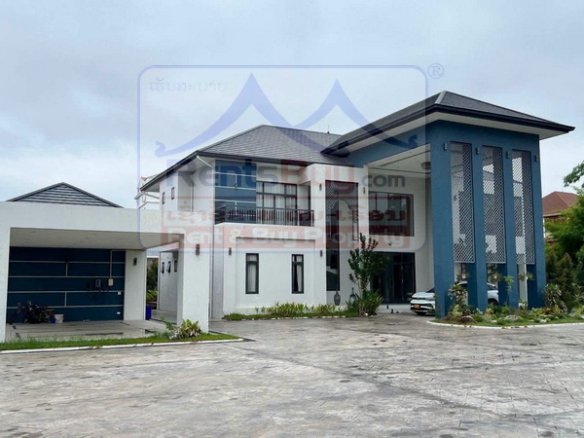 7084-Modern Luxury House for Rent in Vientiane Capital – Spacious 5-Bedroom Main Residence with Separate Guest House, 7 Bathrooms, and Premium Family Living Space