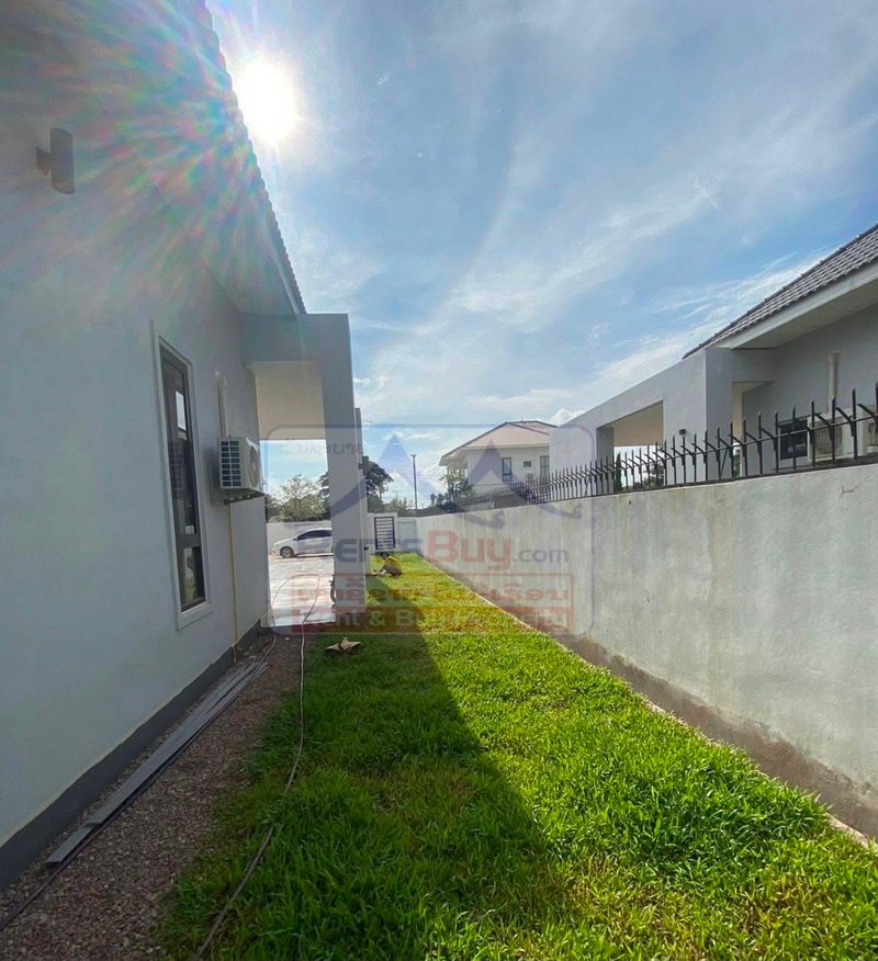 houseforrent08 7117-Modern Villa with Beautiful Garden for Rent Near the National University of Laos – Peaceful Living in Vientiane Capital