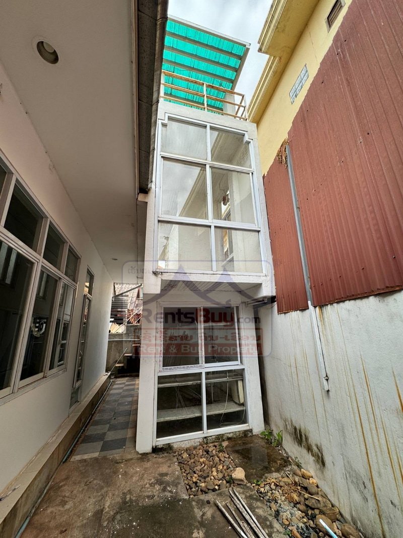 7093-Premium Vientiane Home for Sale Near National Convention Hall with Spacious Parking