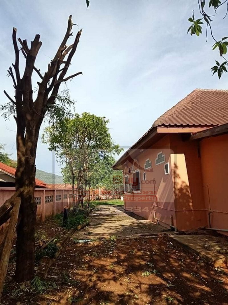 houseforsale04 7133-House with Residential Land for Sale in Mak Kha Village, Pakse District, Champasak Province – 15,460 m² Residential Property for Development