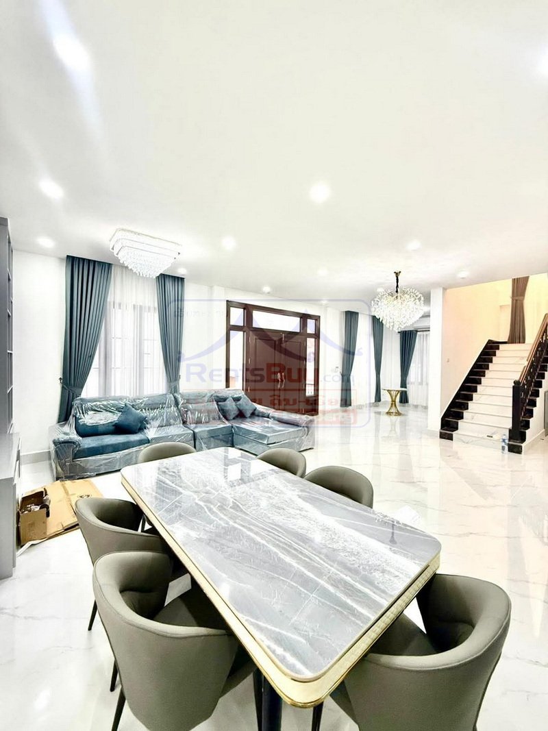 7091-Brand-New Modern Luxury 5-Bedroom Residence in Sisattanak, Vientiane Capital