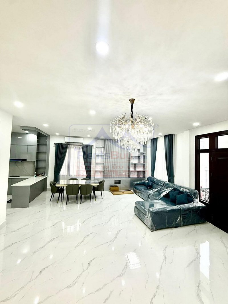 7091-Brand-New Modern Luxury 5-Bedroom Residence in Sisattanak, Vientiane Capital