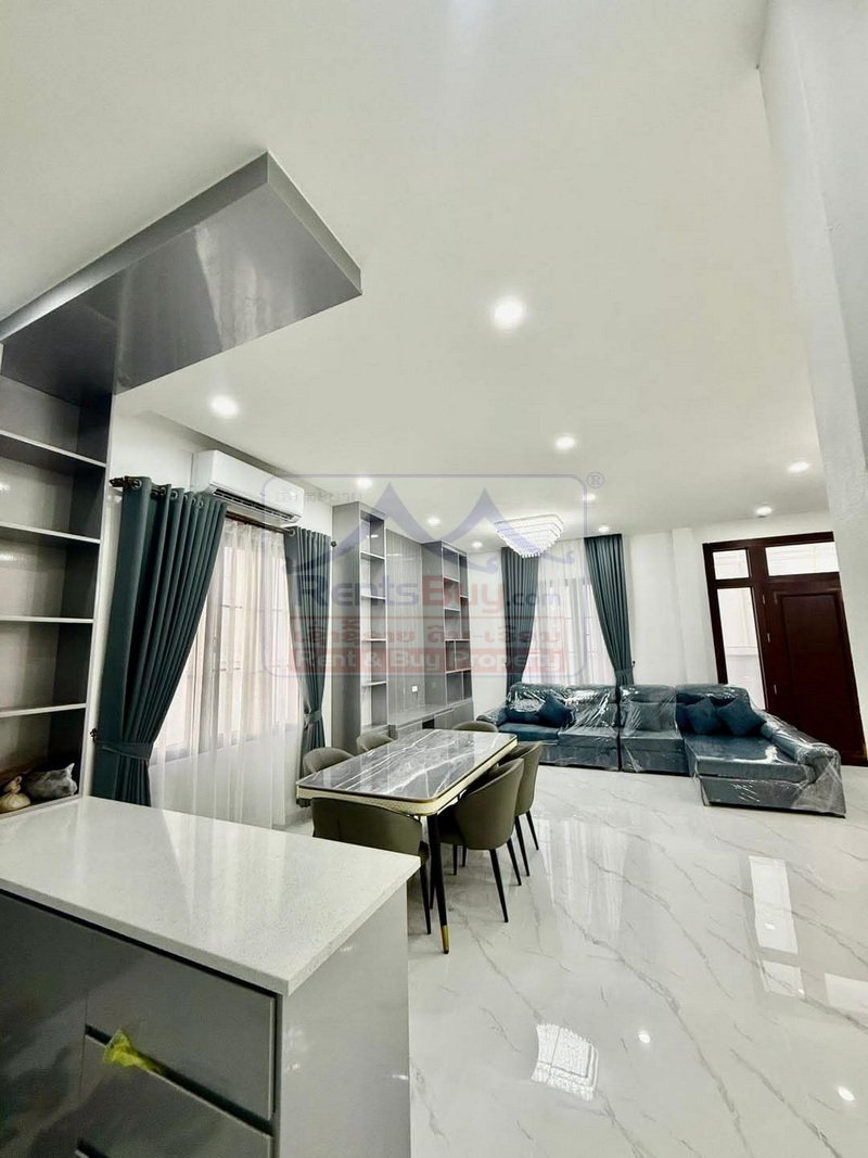 7091-Brand-New Modern Luxury 5-Bedroom Residence in Sisattanak, Vientiane Capital