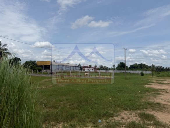 7083-Prime 4,488 sqm Main Road Development Land for Sale Near Kaengpayang Market, Hadxayfong District