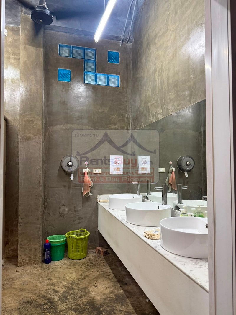 shophouseforrent16 7131-Prime 3-Storey Commercial Shophouse for Rent Near Patuxay Monument, Vientiane Capital – Ideal for Offices, Restaurants, Clinics & Retail Businesses