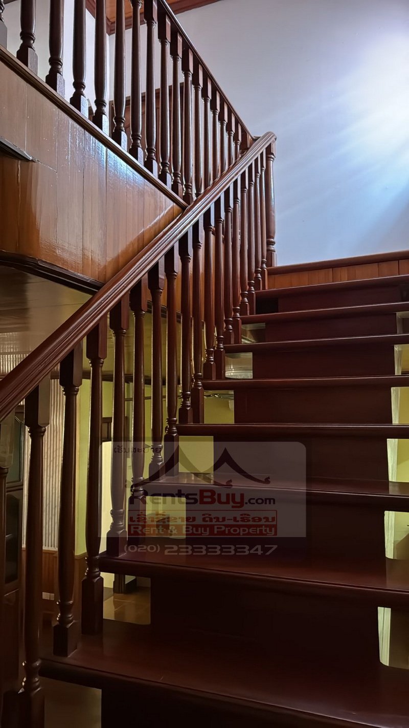 7149-Spacious 6-Bedroom Two-Story Villa for Rent Near Patuxay Monument & That Luang, Vientiane