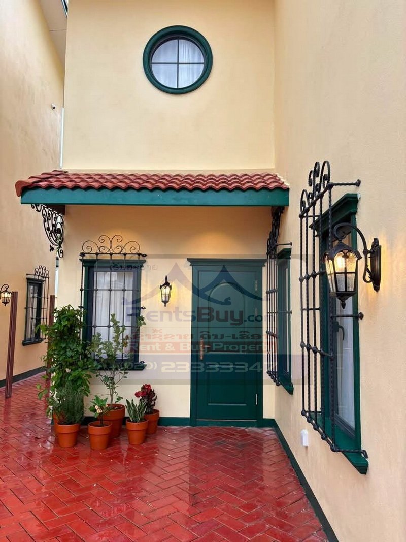 townhouseforrent02 7150-Spacious Tuscan-Style 3 Bedroom Townhouse for Rent Near Patuxay & That Luang, Vientiane