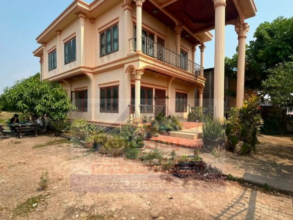 7184-Spacious 5-Bedroom Villa for Sale Near 450 Years Road & Lao Country Club, Vientiane Capital