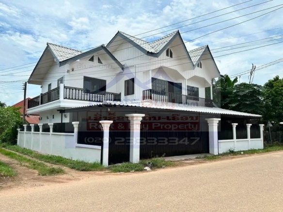 7227-Fully Furnished 3-Bedroom Contemporary Lao-Style House for Rent in Bo Oh, Hardxayfong District, Vientiane