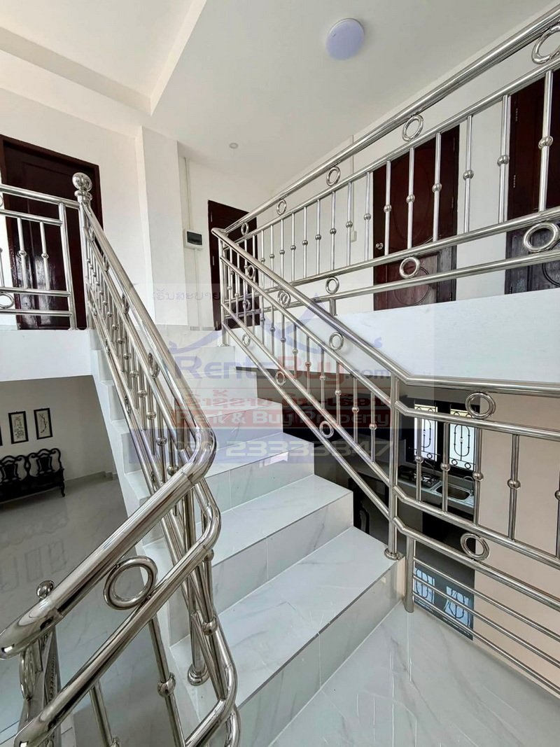 7191-Spacious 2-Bedroom Two-Story Villa for Rent Near That Luang Lake, Vientiane