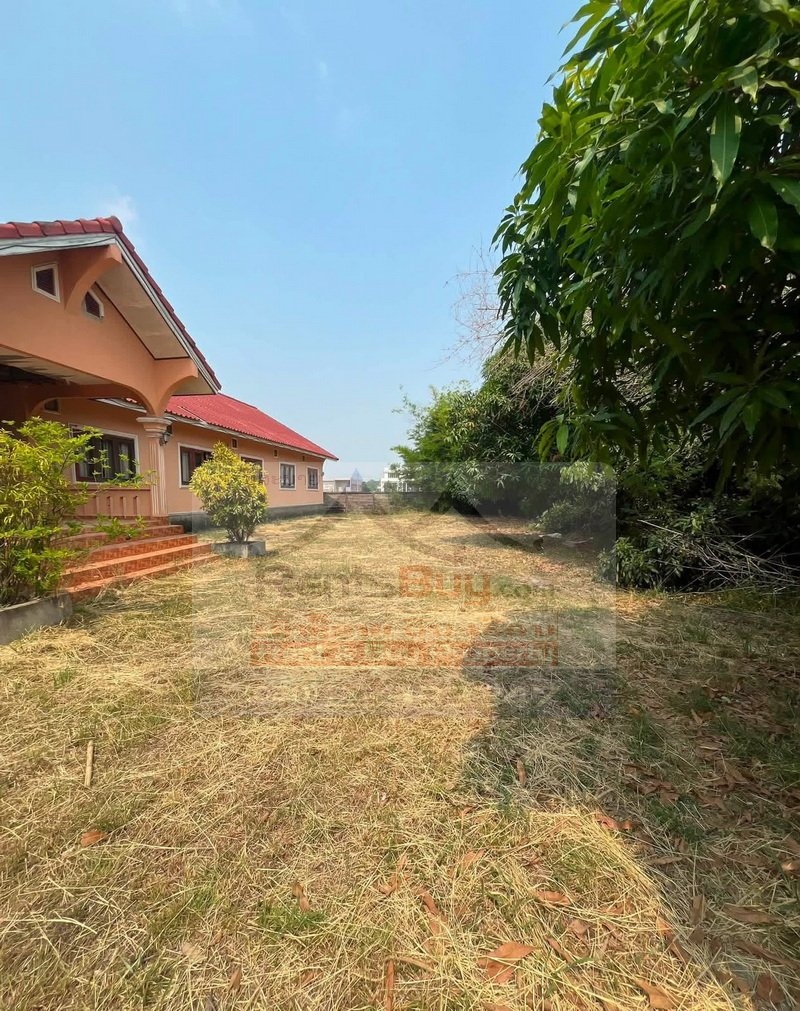 houseforrent04 7184-Spacious 5-Bedroom Villa for Sale Near 450 Years Road & Lao Country Club, Vientiane Capital
