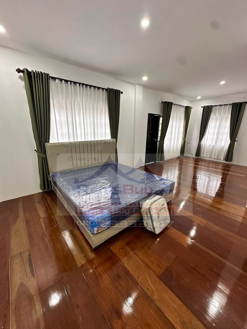houseforrent10 7227-Fully Furnished 3-Bedroom Contemporary Lao-Style House for Rent in Bo Oh, Hardxayfong District, Vientiane