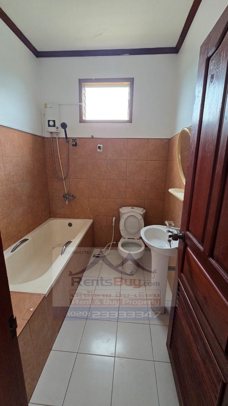 houseforrent17 7195-Contemporary Lao-Style 3-Bedroom House for Rent Near Chinese Embassy & International Schools in Vientiane