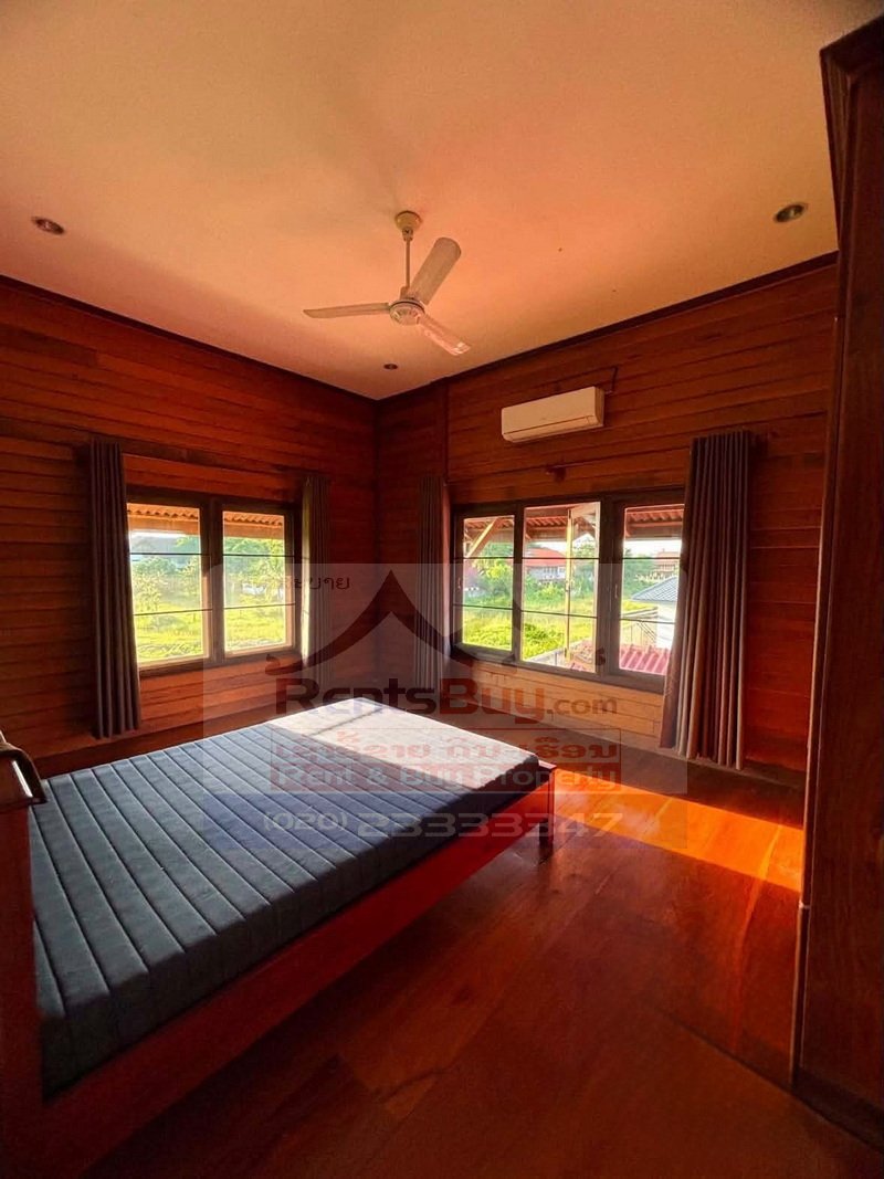 houseforrent18 7211-Spacious 4-Bedroom House with Swimming Pool Near Embassies & International Schools in Vientiane