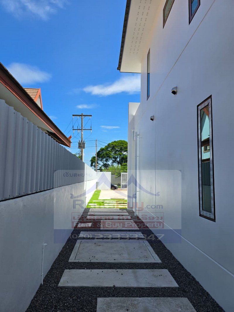 houseforsale09 7243-Newly Built 4-Bedroom Modern House for Sale Near U.S. Embassy and Lycée Français International in Vientiane
