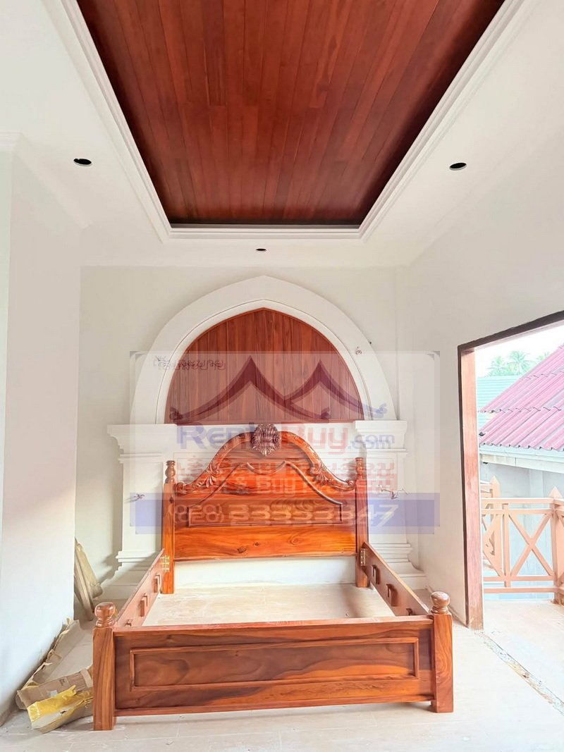7286-20-Room Guesthouse for Rent in Visoun Village, Luang Prabang – Rooftop Terrace with Mount Phousi Views