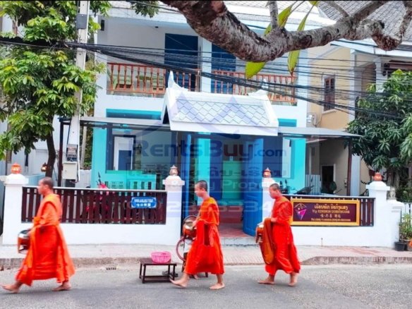 7276-Investment Guesthouse for Sale in Luang Prabang – 13 Rooms in the UNESCO World Heritage Area