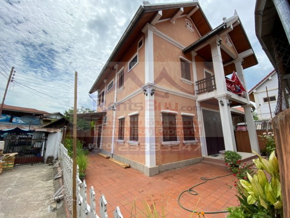 7256-Spacious 3-Bedroom Rental House Near Old Town, Phou Si Hill & Nam Khan Riverside, Luang Prabang