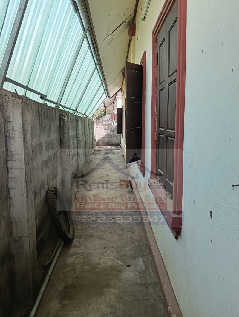 7255-3-Bedroom Family House for Rent in Luang Prabang – Main Road Access & Parking for 3 Cars