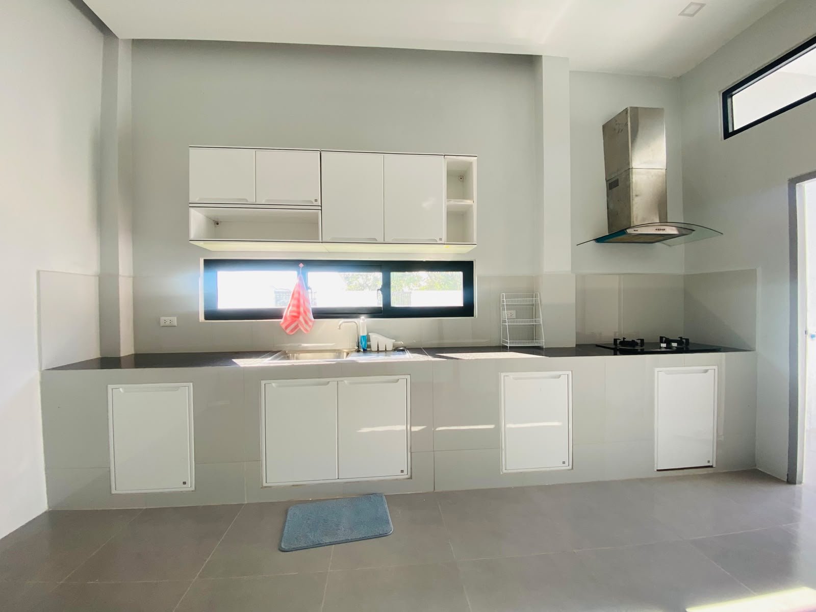 7289-Secure 2-Bedroom House for Rent Near the National University of Laos, Vientiane – 3 Bathrooms & 4-Car Parking