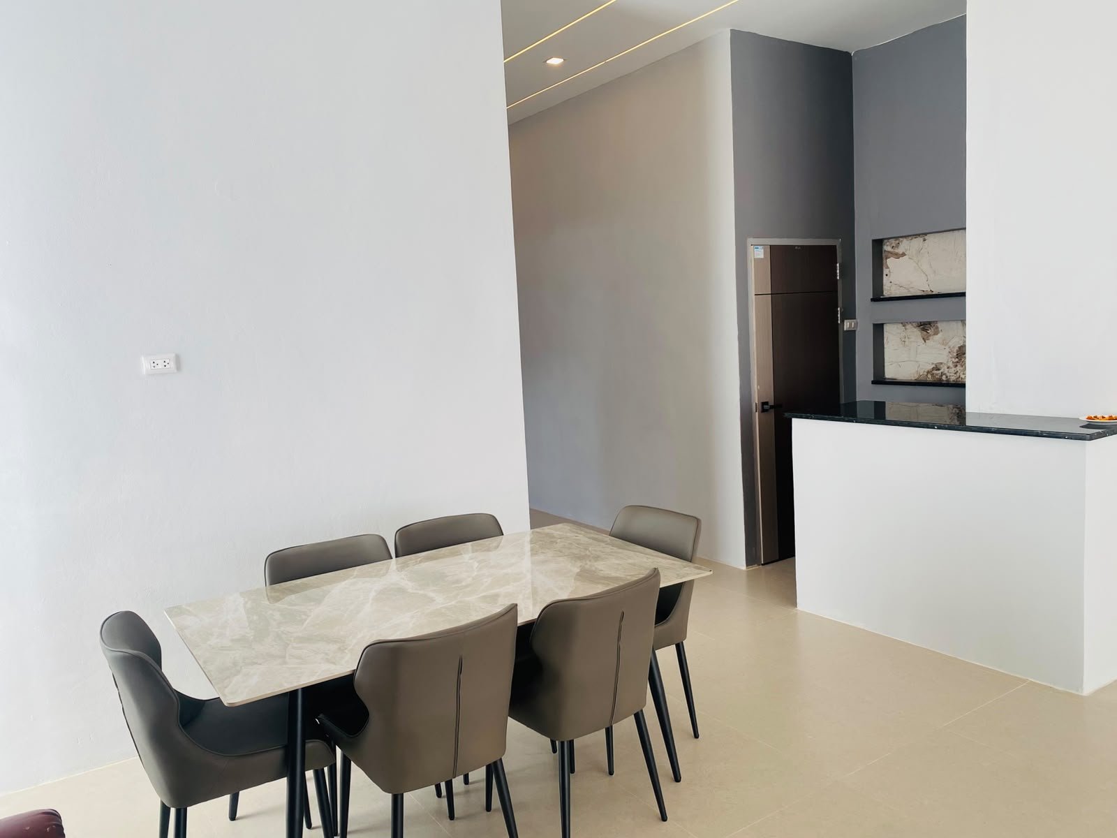 7289-Secure 2-Bedroom House for Rent Near the National University of Laos, Vientiane – 3 Bathrooms & 4-Car Parking