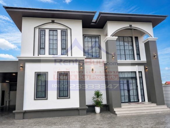7249-Bright Modern Fully Furnished 4-Bedroom House for Rent Near U.S. Embassy, Hospital & International School