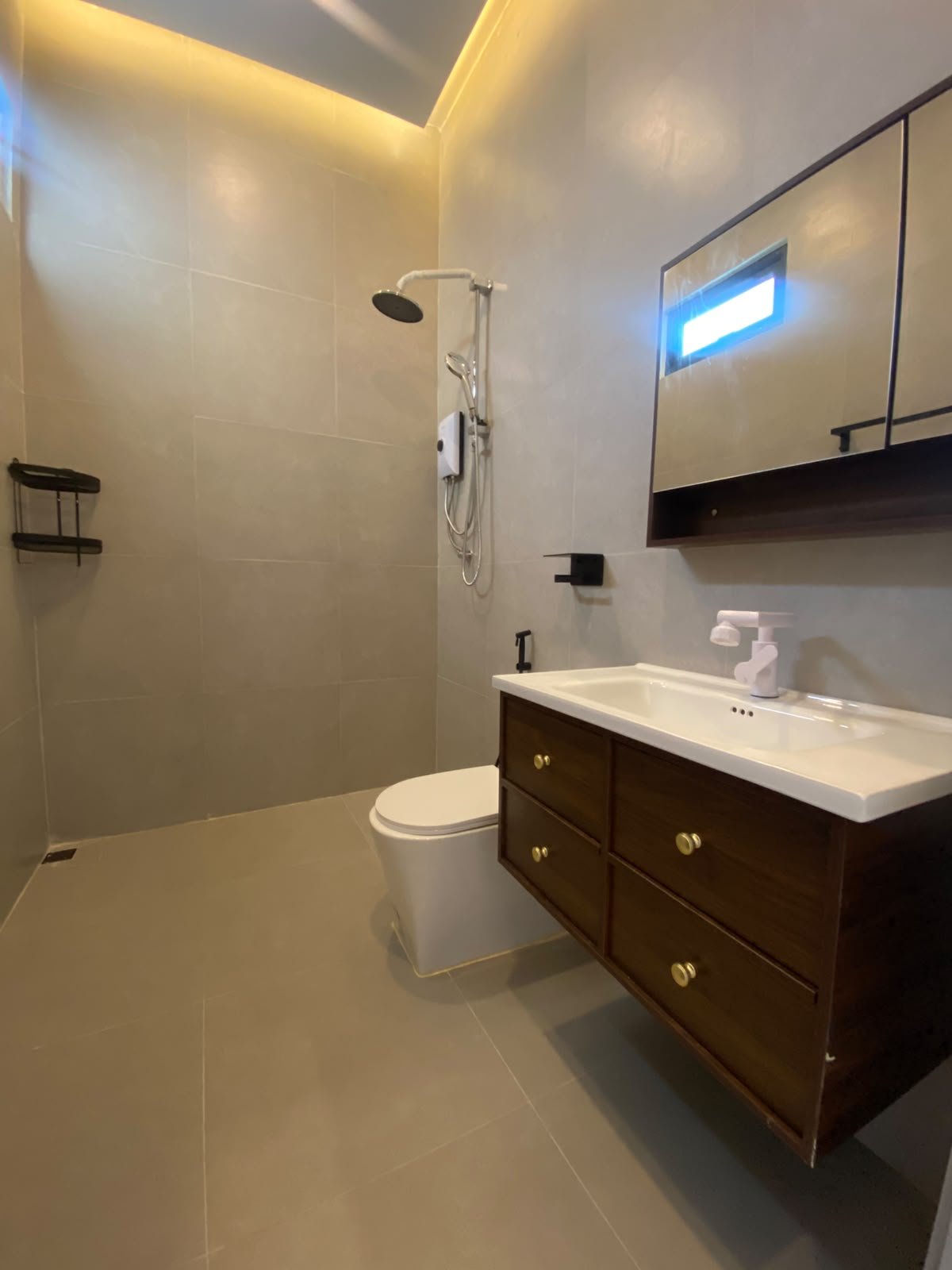 7289-Secure 2-Bedroom House for Rent Near the National University of Laos, Vientiane – 3 Bathrooms & 4-Car Parking