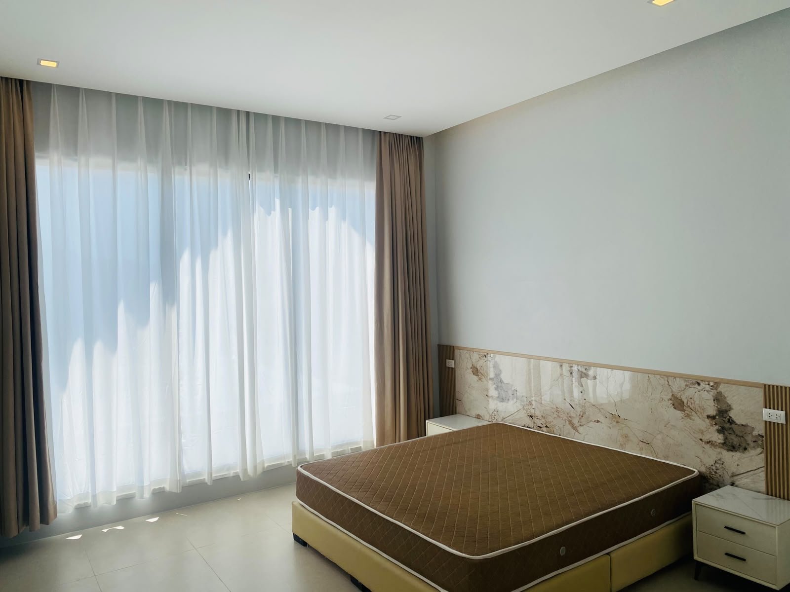 7289-Secure 2-Bedroom House for Rent Near the National University of Laos, Vientiane – 3 Bathrooms & 4-Car Parking