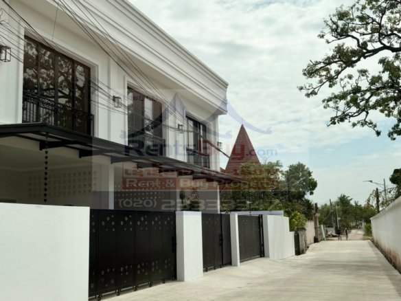 7285-Charming and Cozy Fully Furnished 3-Bedroom House for Rent Near Kasemrad International Hospital, WFP, and the Chinese Embassy in Vientiane